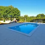 Kapelica 870