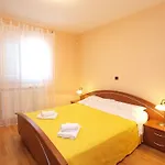 Kapelica 870 * Juricev Kal