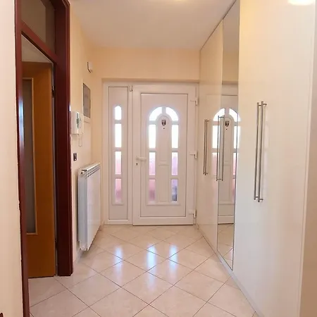 Διαμέρισμα Kapelica 870